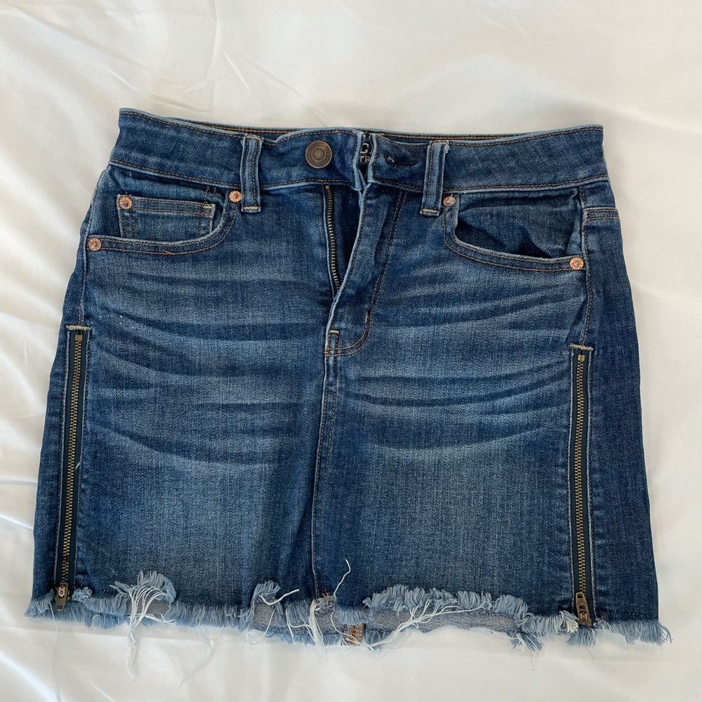 American Eagle denim skirt. In excellent condition I loved this skirt.
